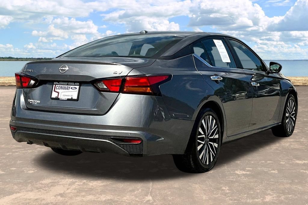 Used 2024 Nissan Altima 2.5 SV FWD image 8