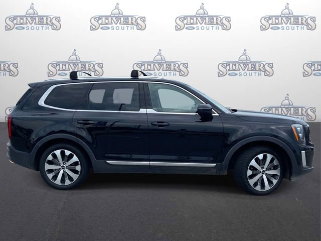 Used 2022 Kia Telluride EX w/ EX Premium Package FWD image 2