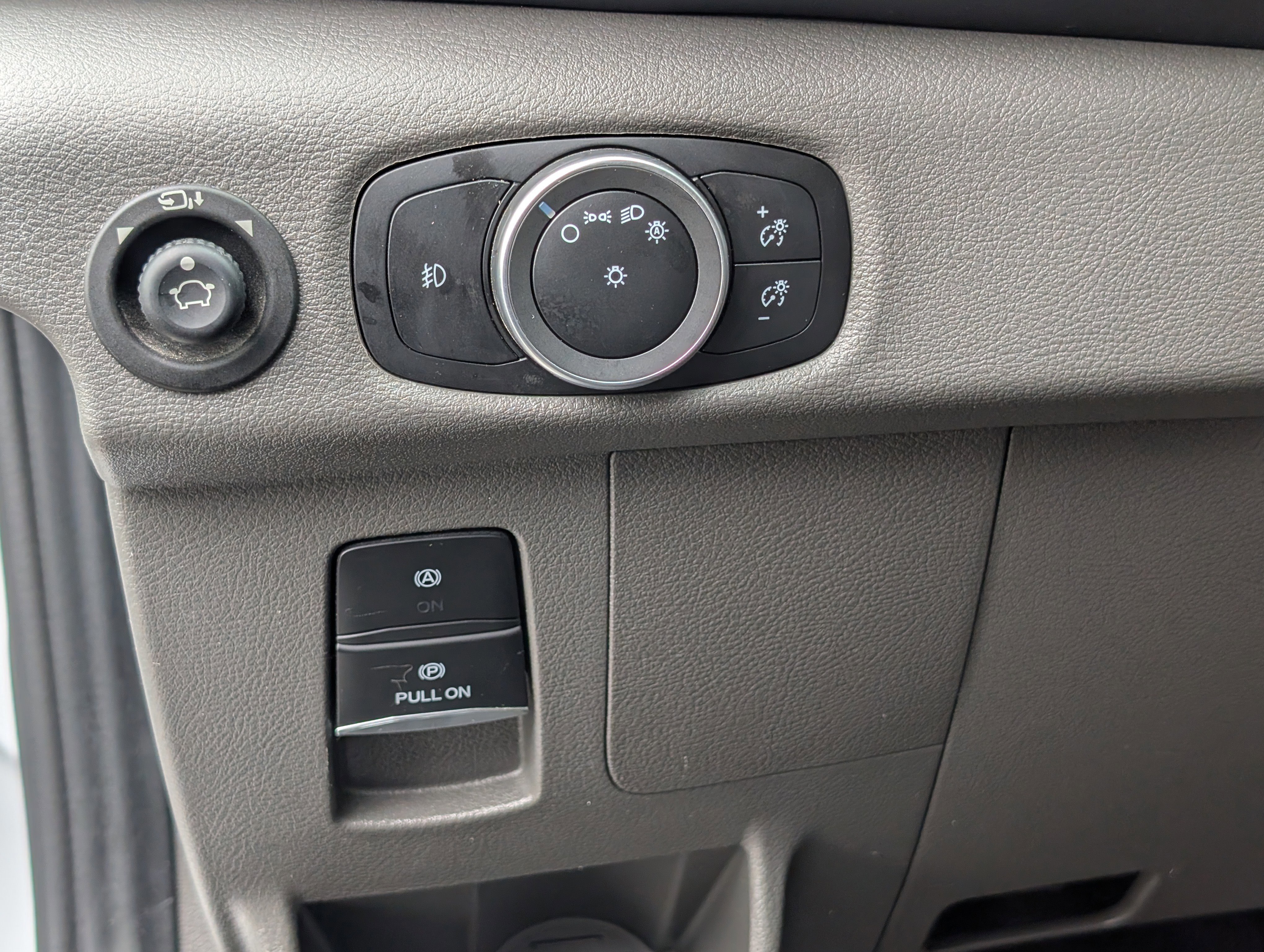 Certified 2024 Ford Transit 350 XLT image 18