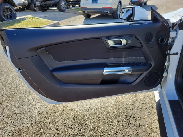 Certified 2019 Ford Mustang Convertible w/ Equipment Group 101A image 12