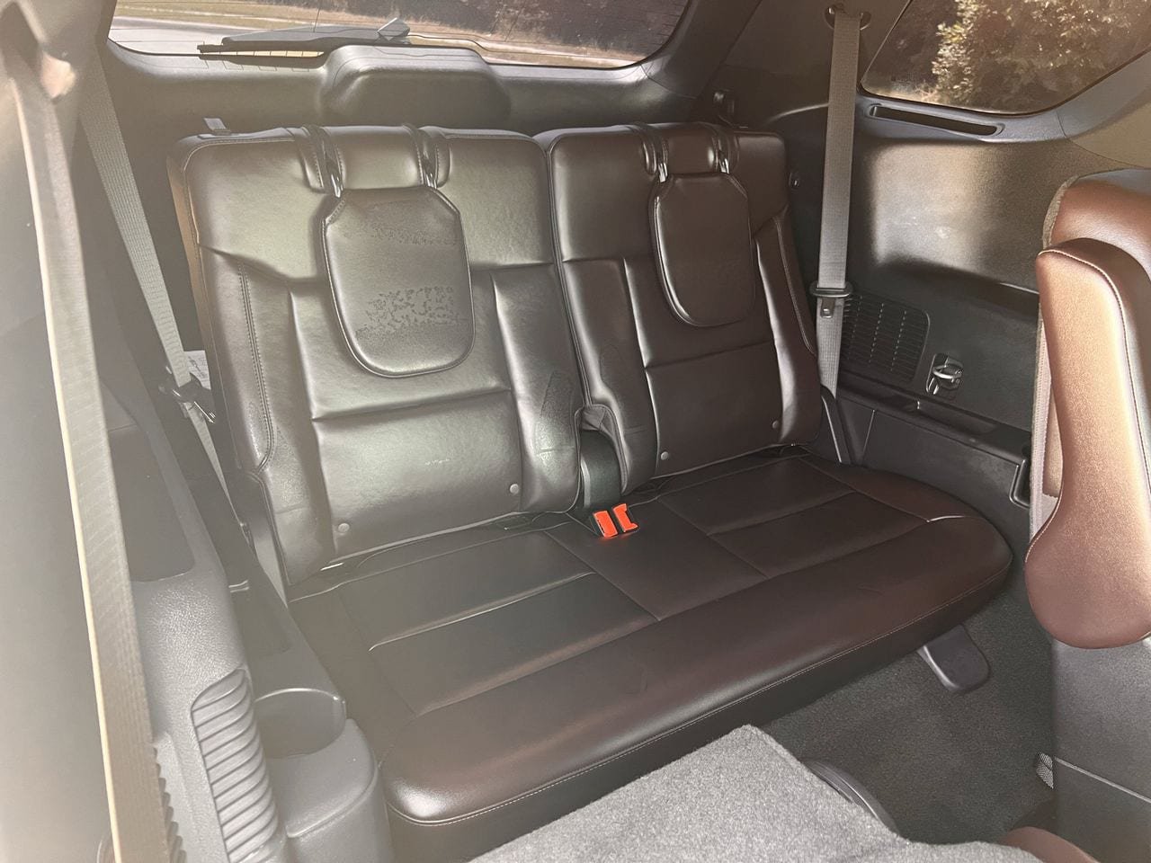 Certified 2025 Ford Explorer Platinum w/ Ultimate Package AWD/4WD image 30