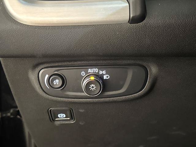 Used 2024 GMC Terrain SLE FWD image 18