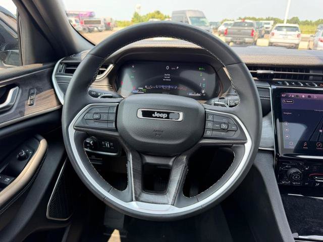 Used 2024 Jeep Grand Cherokee Limited 4xe AWD/4WD image 14