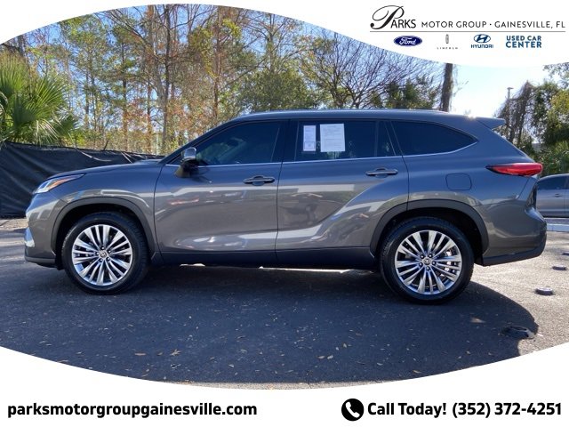 Used 2023 Toyota Highlander Platinum image 7