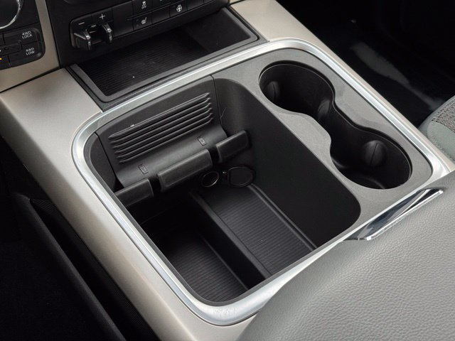 Used 2018 RAM 1500 SLT AWD/4WD image 17
