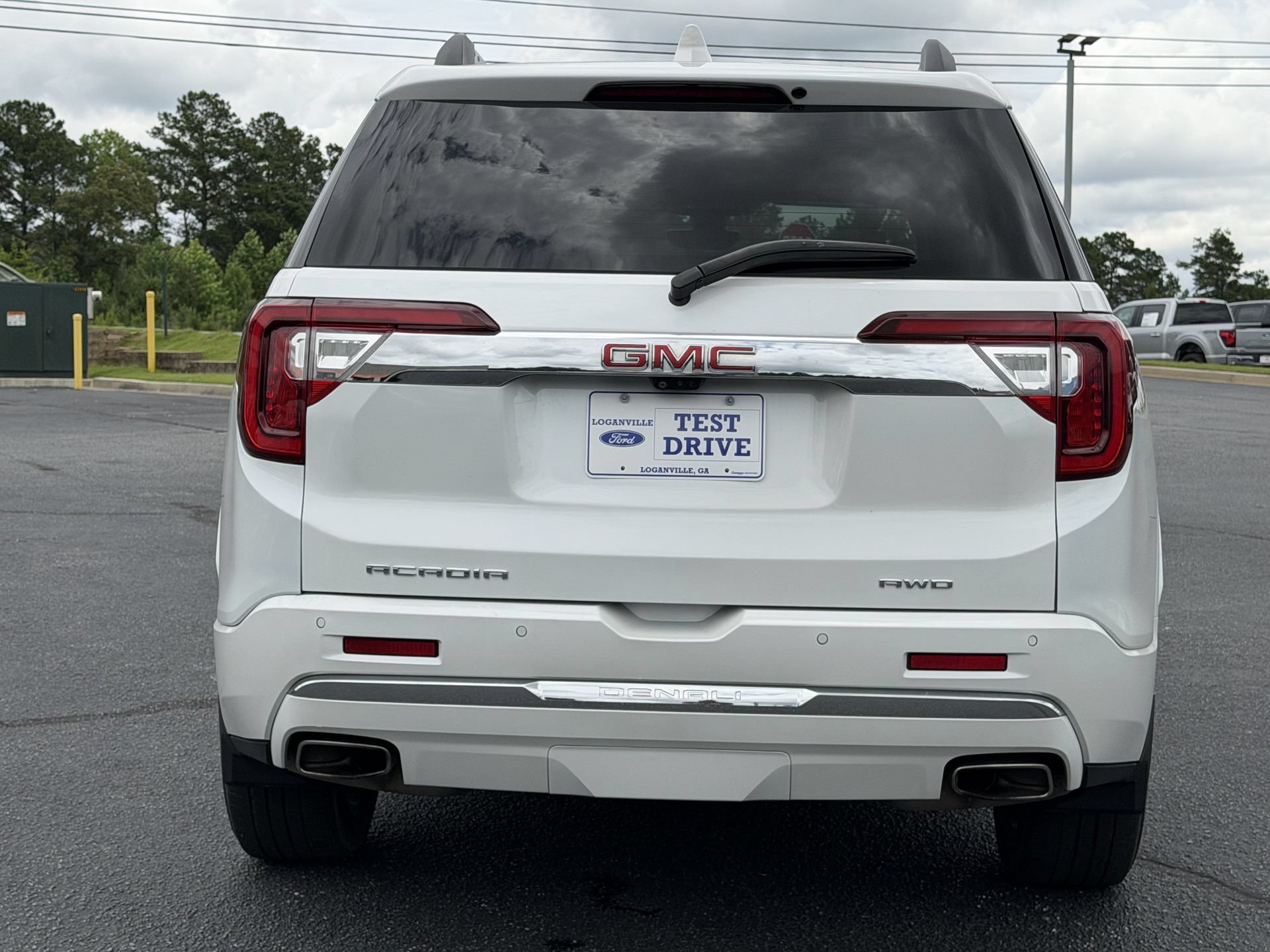 Used 2023 GMC Acadia Denali w/ Denali Technology Package AWD/4WD image 4
