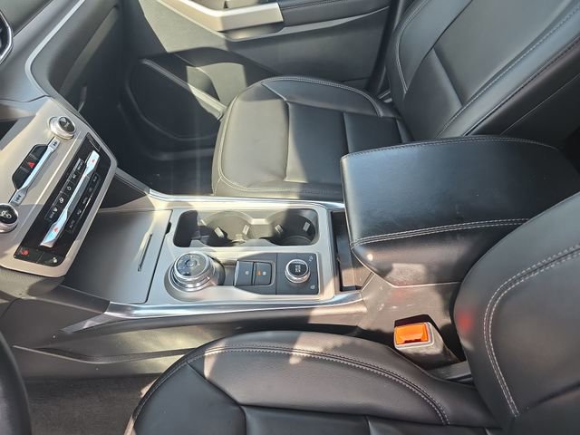 Certified 2023 Ford Explorer XLT w/ Equipment Group 202A AWD/4WD image 21