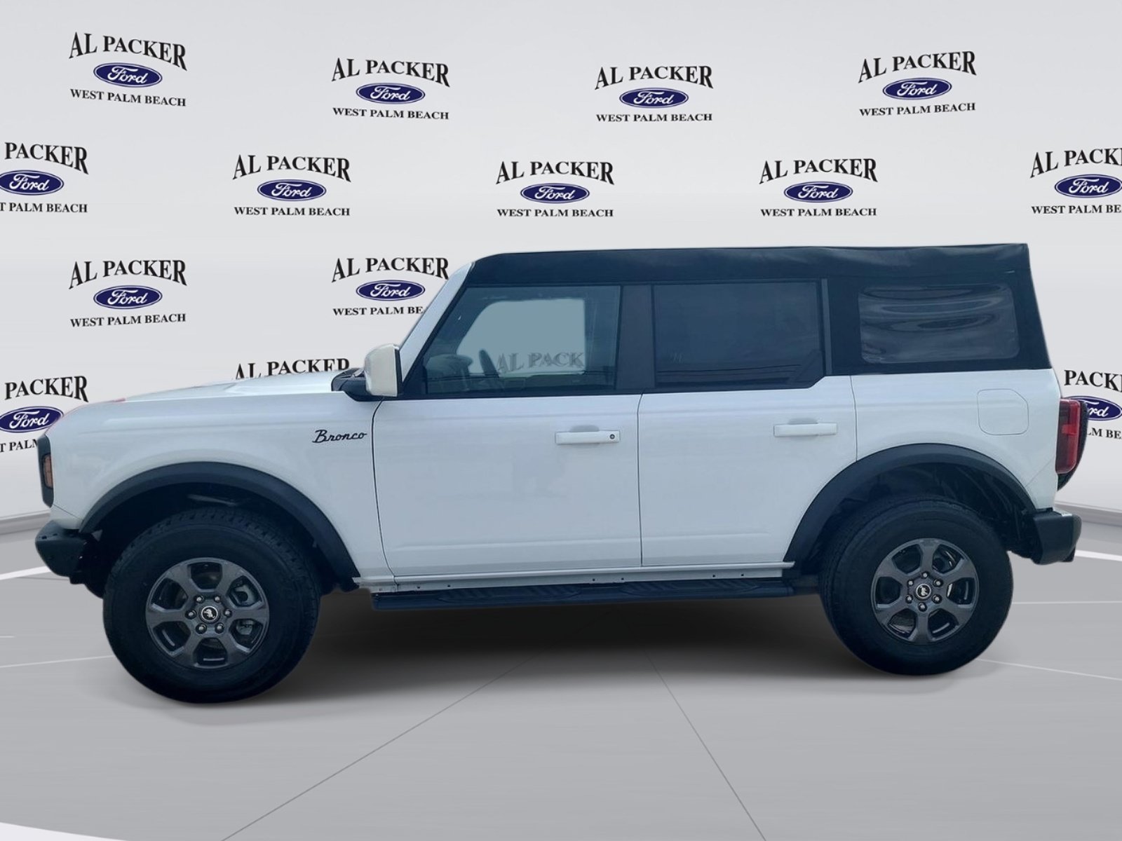Certified 2024 Ford Bronco Big Bend AWD/4WD image 2