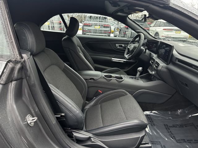 Certified 2025 Ford Mustang Convertible image 32