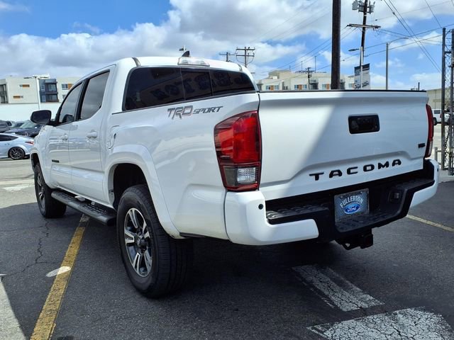 Used 2019 Toyota Tacoma TRD Sport w/ Technology Package RWD image 2