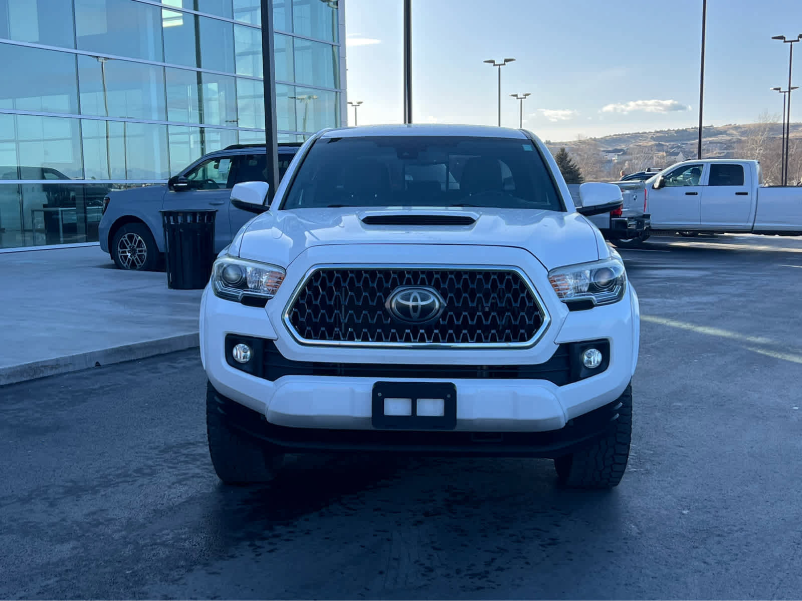 Used 2019 Toyota Tacoma TRD Sport w/ Technology Package AWD/4WD image 12