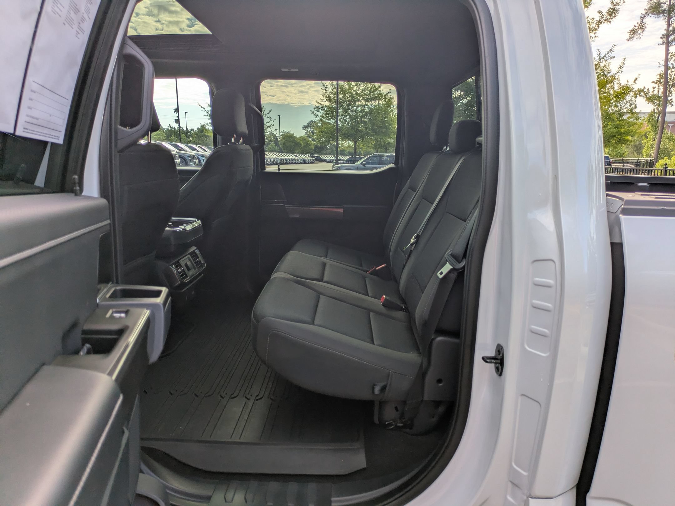 Certified 2022 Ford F150 XLT w/ Equipment Group 301A Mid RWD image 30