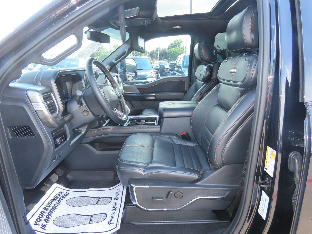 Certified 2024 Ford F350 Platinum w/ Tremor Off-Road Package AWD/4WD image 23