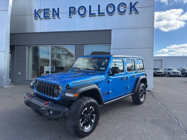 Used 2025 Jeep Wrangler Unlimited Rubicon AWD/4WD image 2