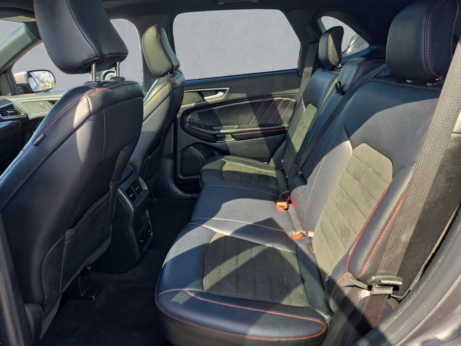Certified 2022 Ford Edge ST-Line AWD/4WD image 23