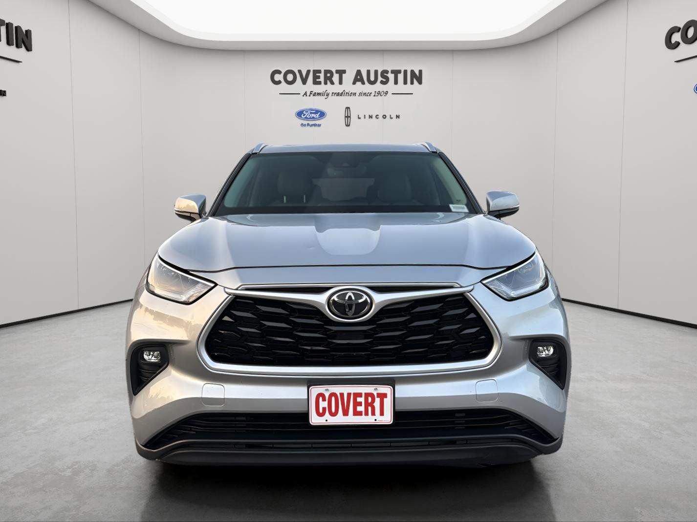 Used 2021 Toyota Highlander XLE image 6