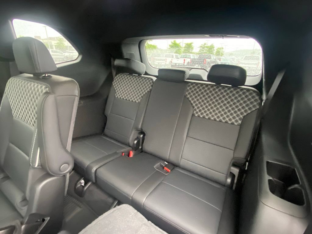 Used 2025 GMC Acadia Denali w/ LPO, Floor Liner Package AWD/4WD image 26