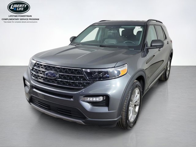 Certified 2023 Ford Explorer XLT w/ Equipment Group 202A AWD/4WD image 8