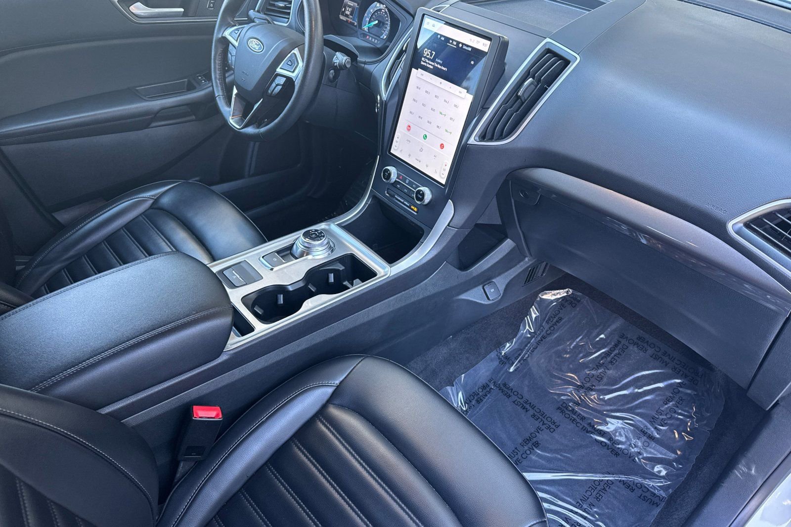 Certified 2024 Ford Edge SEL image 17