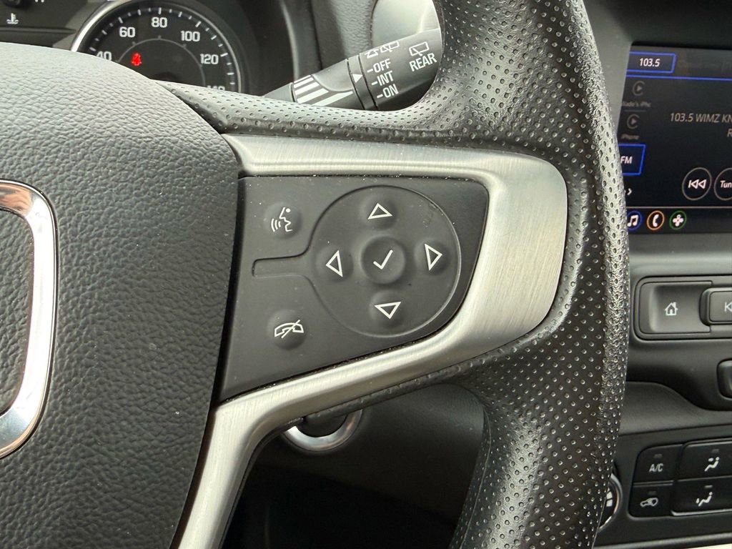 Used 2024 GMC Terrain SLE image 19