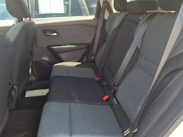 Used 2023 Nissan Rogue SV AWD/4WD image 14