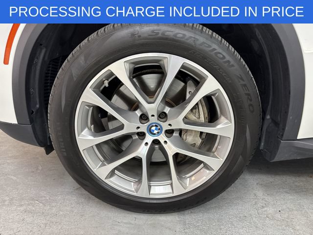 Used 2025 BMW X5 xDrive50e AWD/4WD image 2