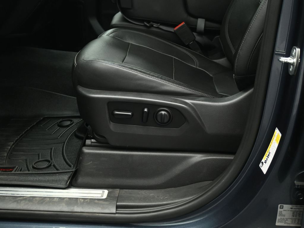 Used 2020 Chevrolet Silverado 1500 LTZ image 27