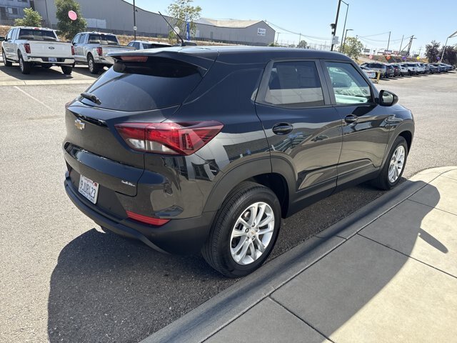 Used 2024 Chevrolet TrailBlazer LS w/ LS Convenience Package FWD image 5