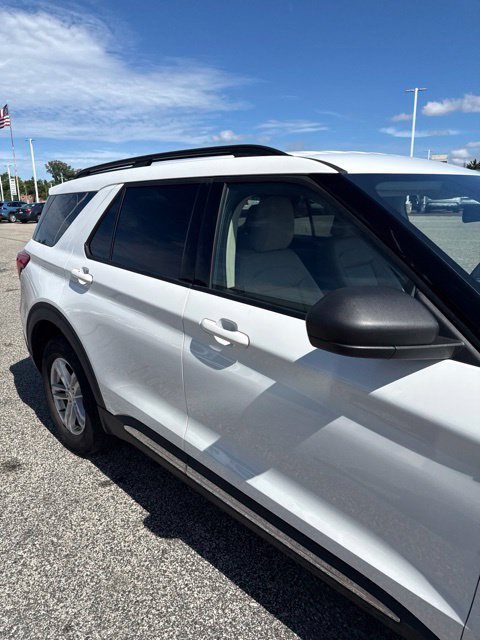 Certified 2022 Ford Explorer XLT w/ Equipment Group 202A AWD/4WD image 15
