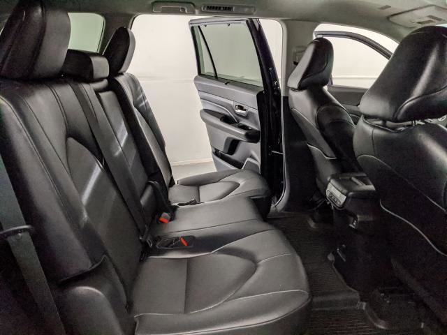 Used 2024 Toyota Grand Highlander AWD image 22