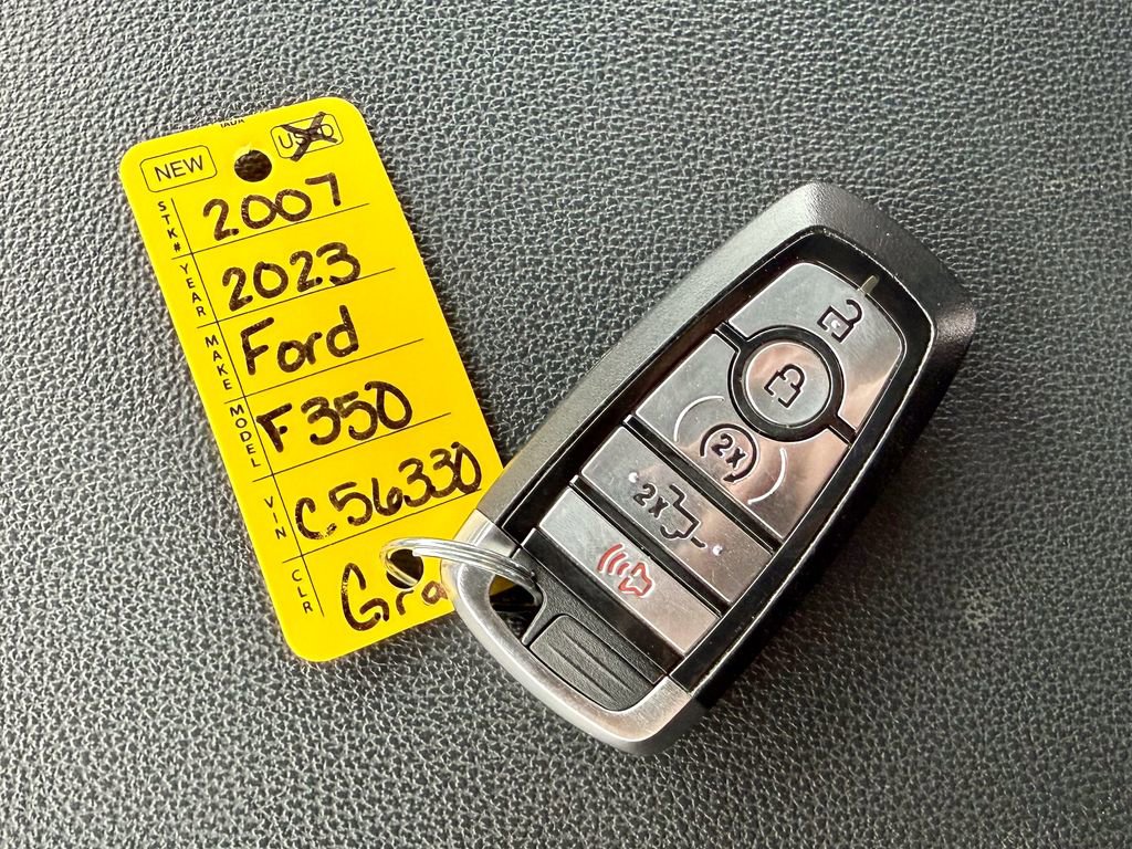 Certified 2023 Ford F350 Lariat w/ Chrome Package image 32