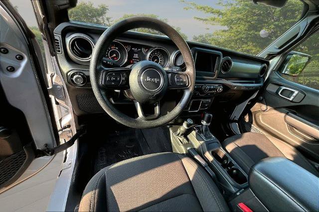 Used 2023 Jeep Wrangler Sport AWD/4WD image 5