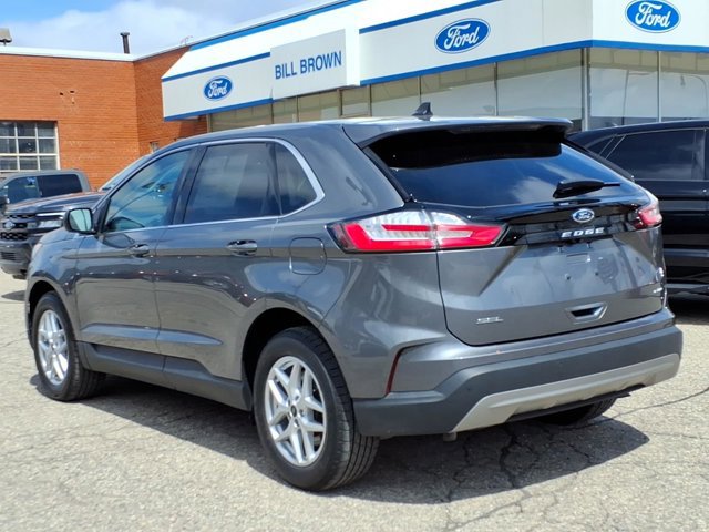 Certified 2023 Ford Edge SEL w/ Convenience Package AWD/4WD image 2
