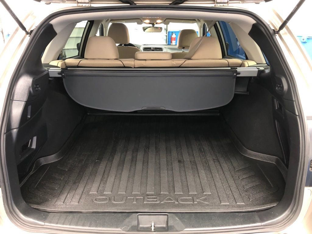 Used 2019 Subaru Outback 2.5i Premium image 19