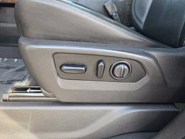 Used 2019 GMC Sierra 1500 SLT w/ SLT Premium Plus Package AWD/4WD image 12
