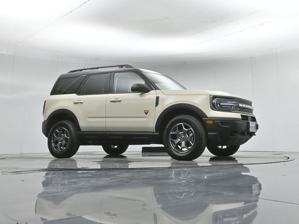 Certified 2024 Ford Bronco Sport Badlands w/ Premium Package AWD/4WD image 4