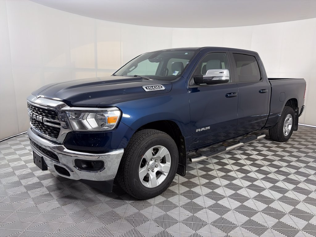 Used 2022 RAM 1500 Big Horn AWD/4WD image 3