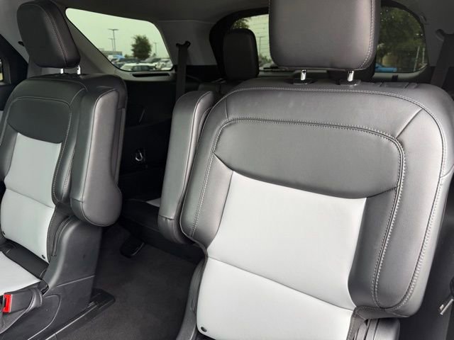 Certified 2023 Ford Explorer XLT w/ Equipment Group 202A RWD image 20