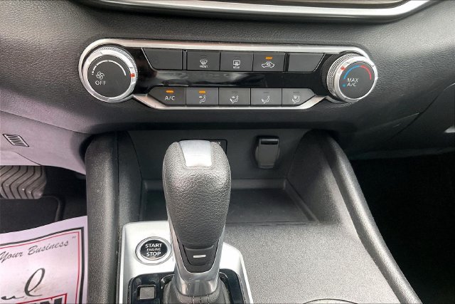 Used 2025 Nissan Altima 2.5 SV FWD image 33