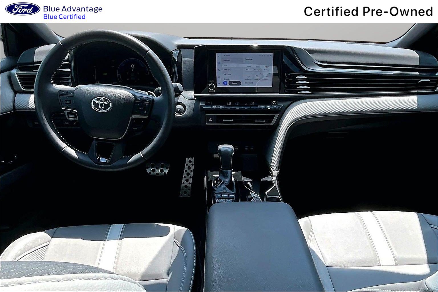 Used 2025 Toyota Camry SE w/ Convenience Package FWD image 14