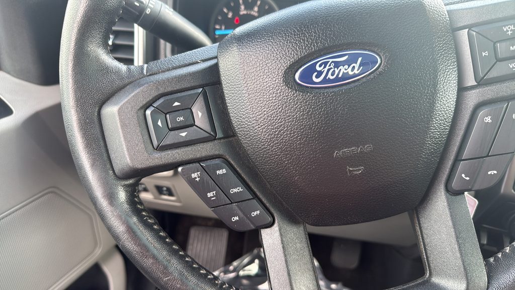 Certified 2018 Ford F150 XLT w/ Equipment Group 302A Luxury AWD/4WD image 27