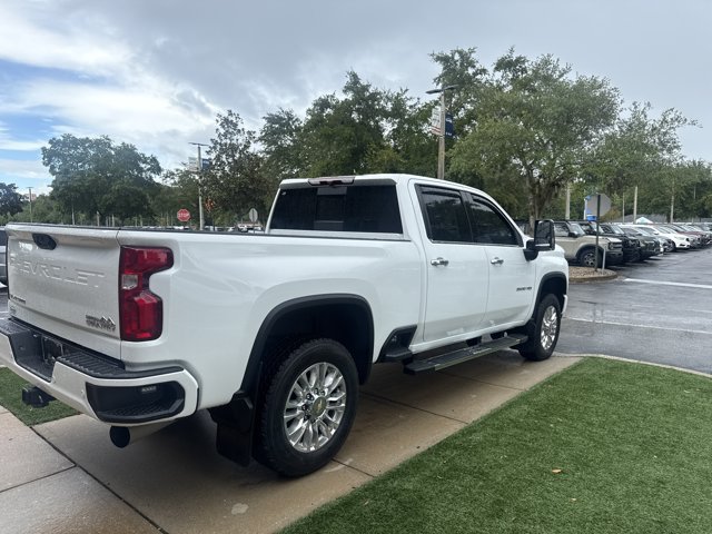Used 2022 Chevrolet Silverado 3500 High Country w/ Safety Package II AWD/4WD image 3