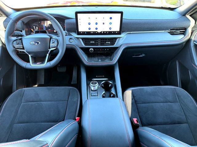 Certified 2025 Ford Explorer ST image 26