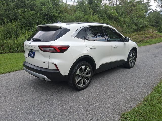 Certified 2023 Ford Escape Platinum w/ Premium Technology Package AWD/4WD image 7