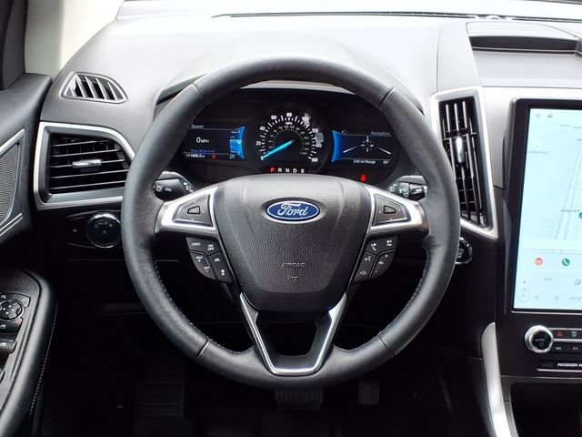 Certified 2024 Ford Edge SEL w/ Convenience Package AWD/4WD image 12