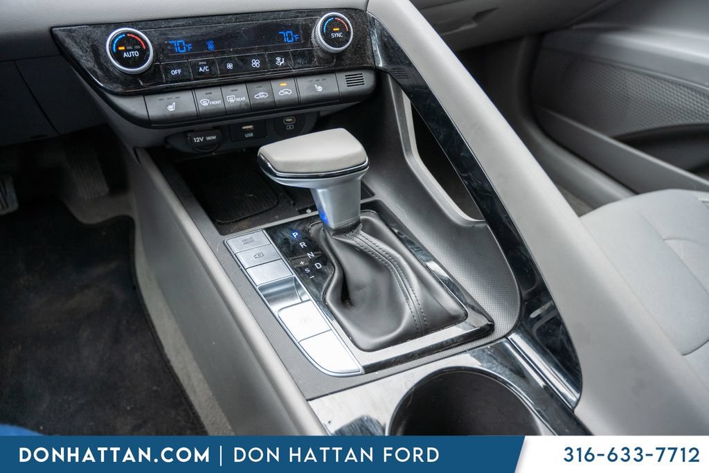 Used 2024 Hyundai Elantra SEL w/ Convenience Package FWD image 12