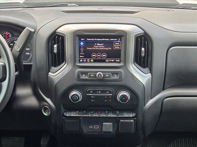 Used 2023 Chevrolet Silverado 1500 Custom Trail Boss AWD/4WD image 12