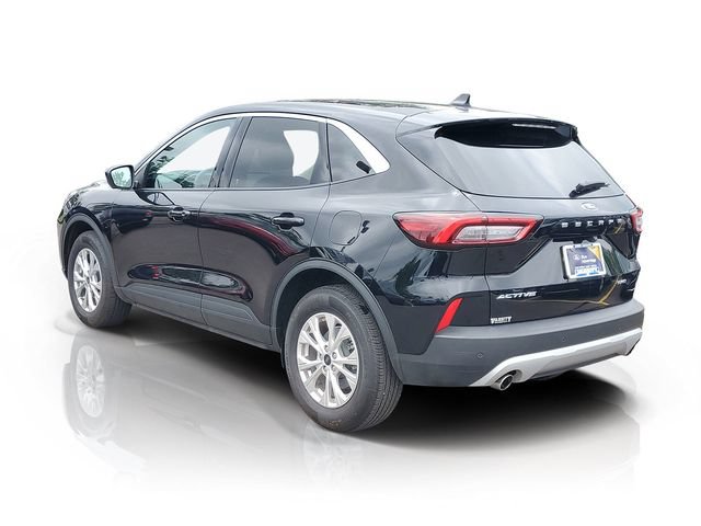 Certified 2023 Ford Escape Active w/ Tech Pack #2 AWD/4WD image 3