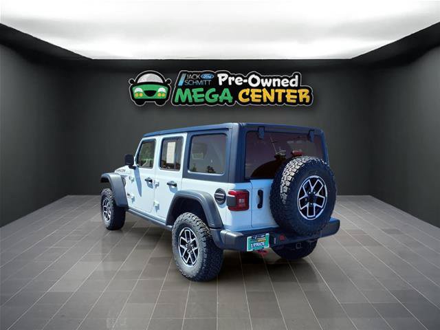 Used 2026 Jeep Wrangler Unlimited Rubicon AWD/4WD image 4