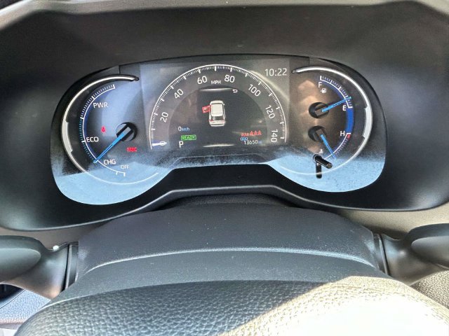 Used 2025 Toyota RAV4 LE AWD/4WD image 35
